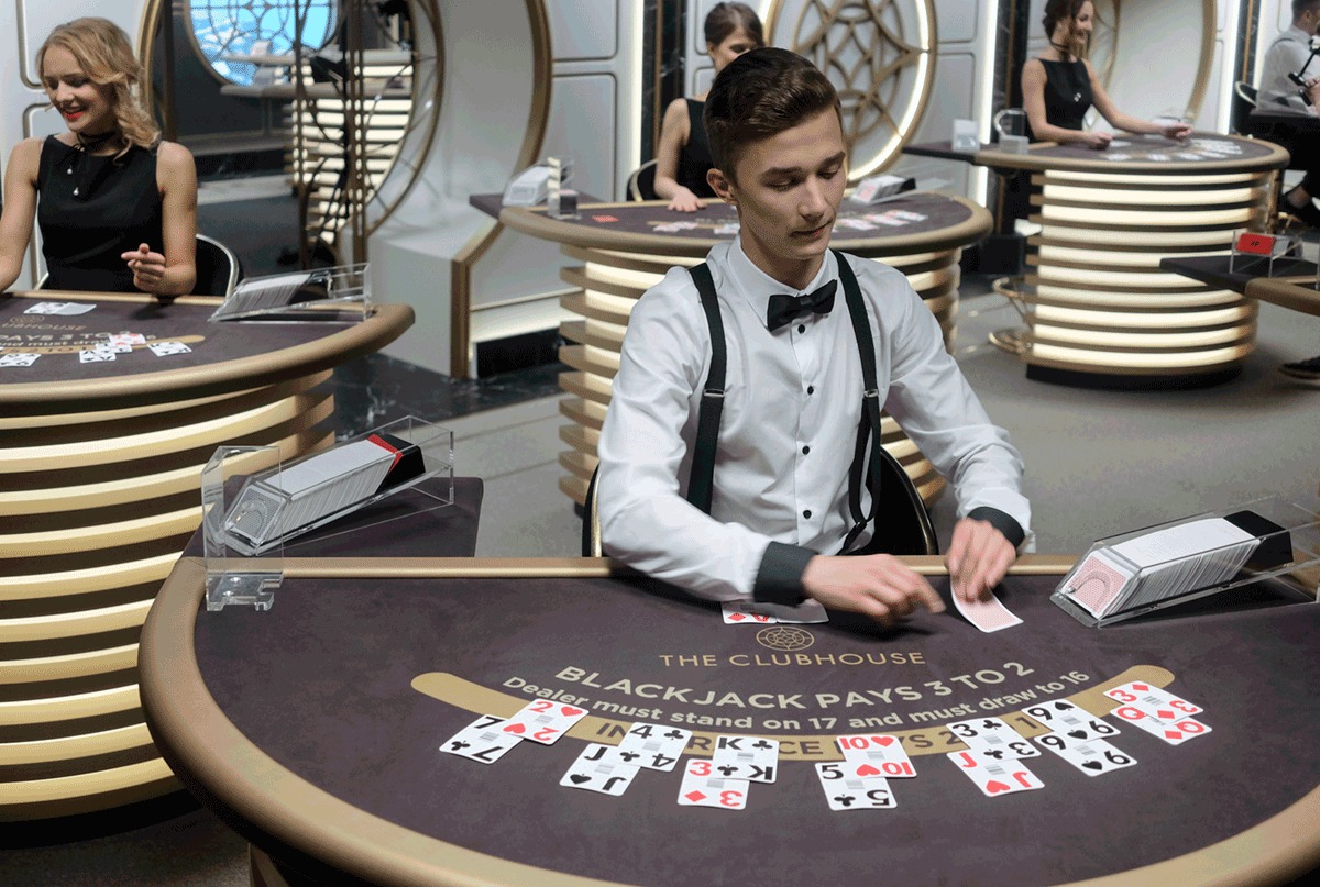 Casino ruimte met zithoek